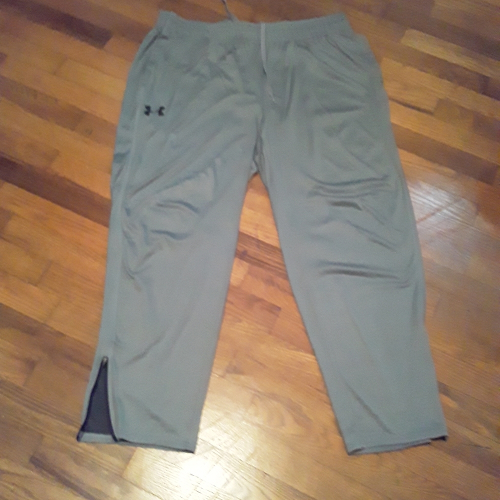 Under armour runners pants